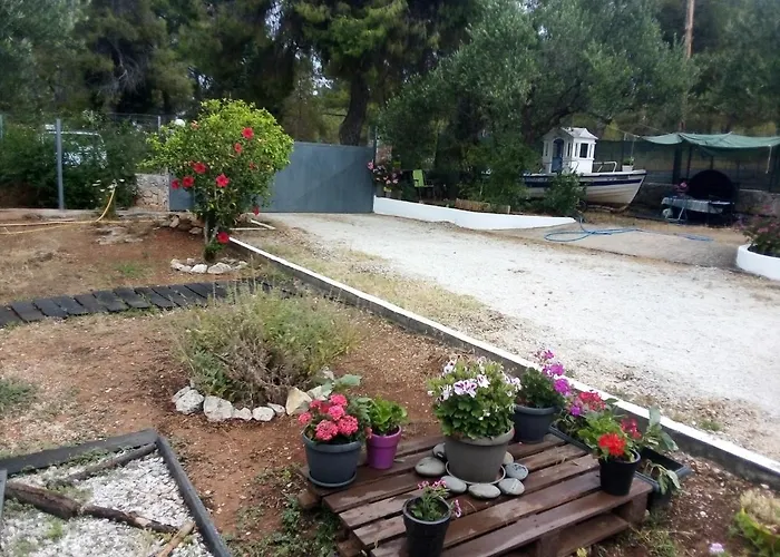 Anna\'s Garden House