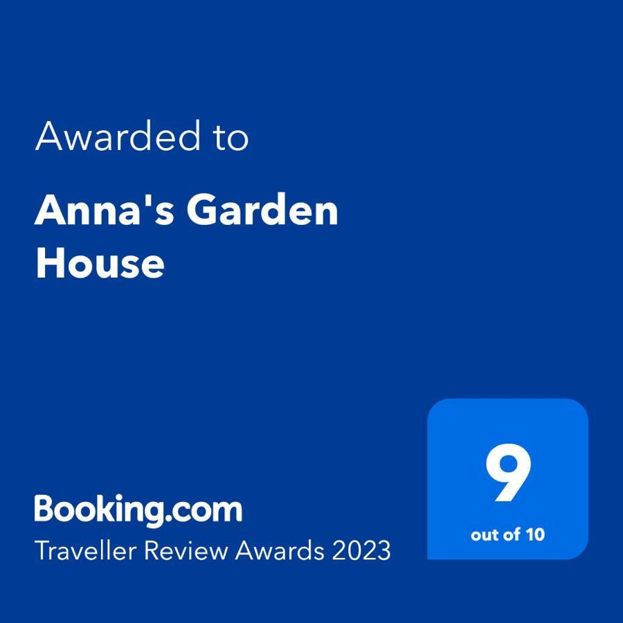 Semesterbostad Anna's Garden House *